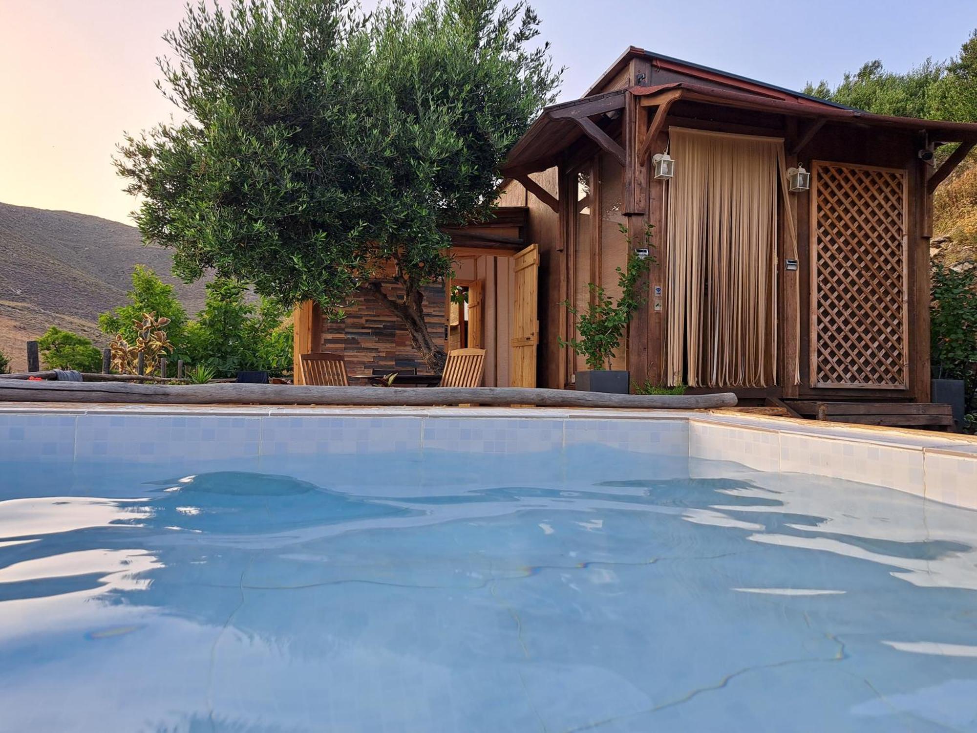 Gasthaus Wooden House At The Mountain-Private Paránimfoi Exterior foto